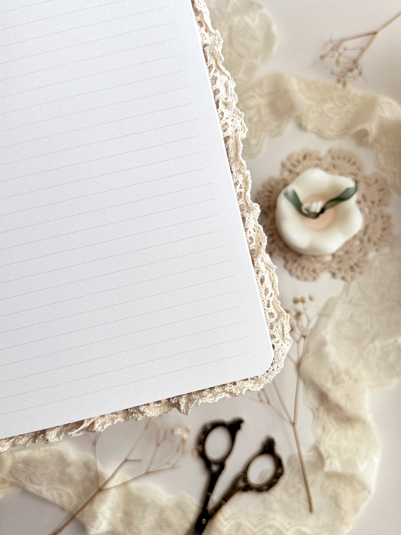 Leela A5 teddy bear notebook (dot grid)