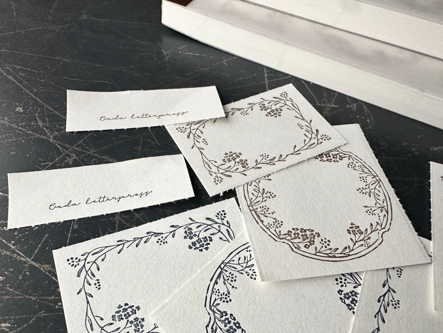 Oeda Letterpress 3 Pattern Label Book Noble - Bronze & Dark Blue