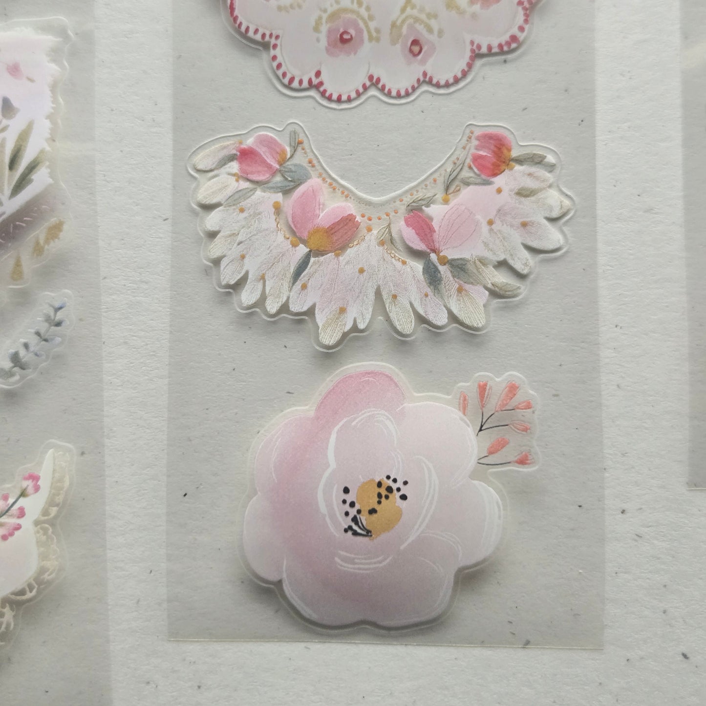 London Gifties Blush Lace & Details 6cm kiss cut PET tape