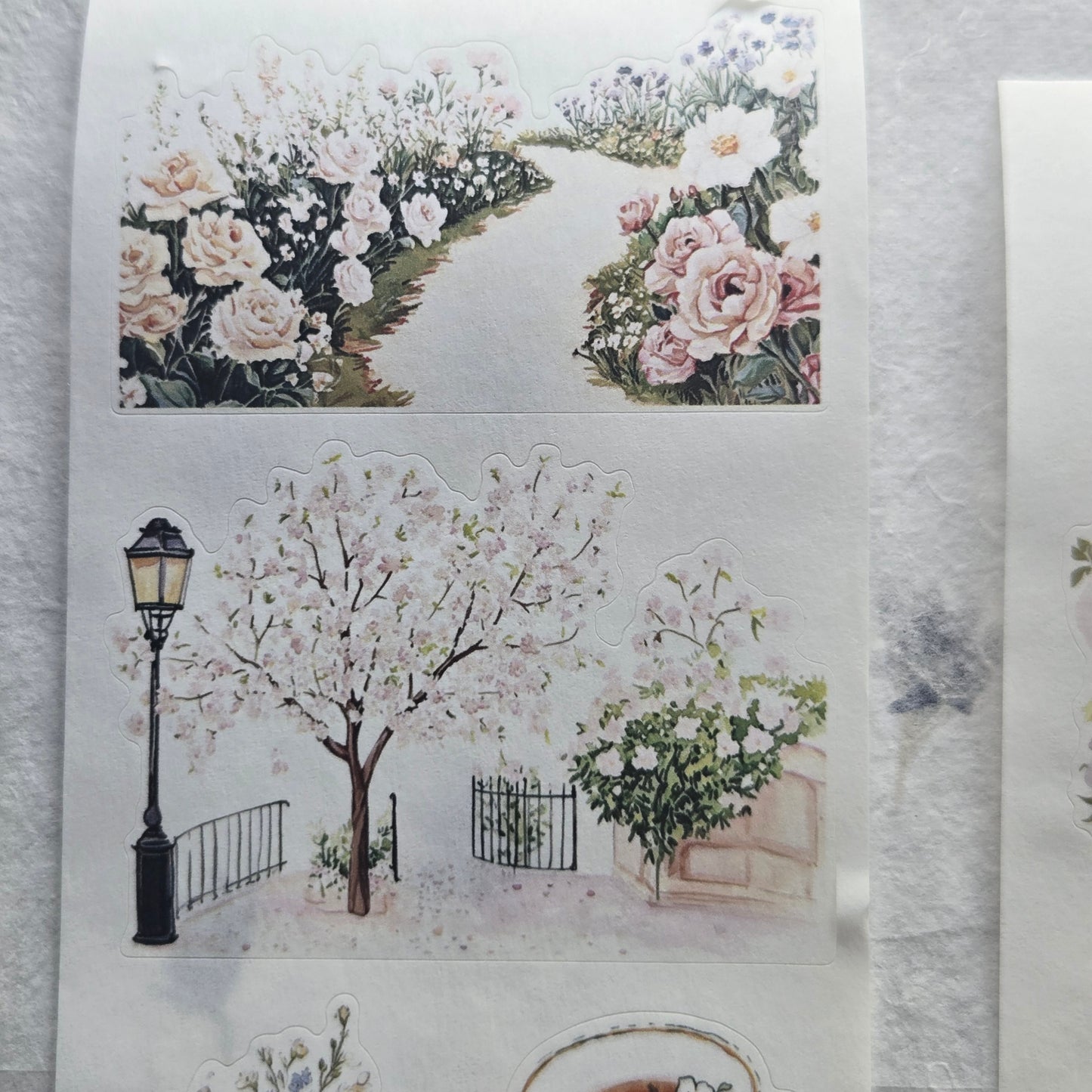 London Gifties Floral Notes of Lifestyle kiss-cut raised 3D gloss 7cm wide