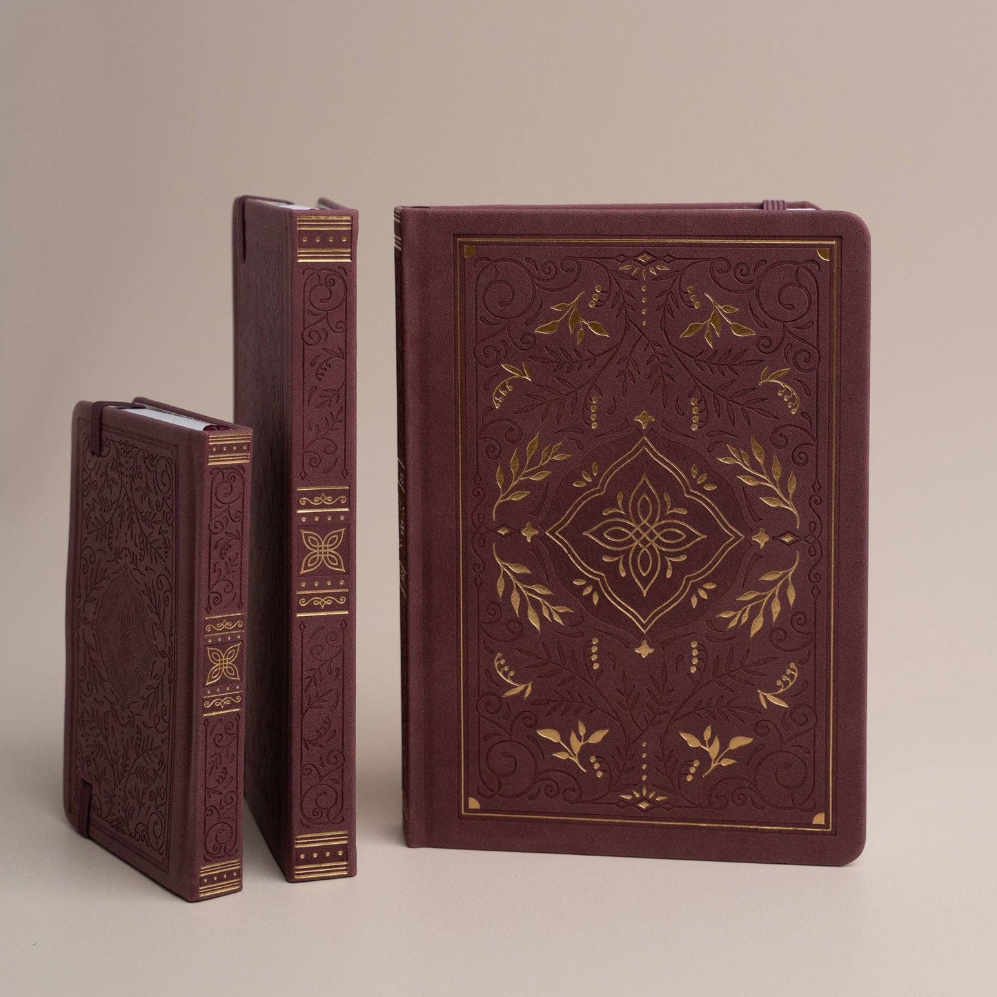 Storybook in Plum Notebook: Dot Grid / A5: 192 Pages