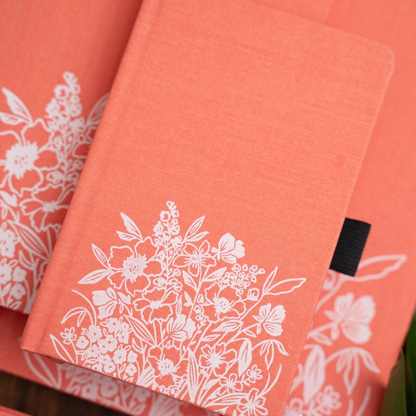 Archer & Olive Berries & Vines | Notebook: Dot Grid /B6 112 Pages
