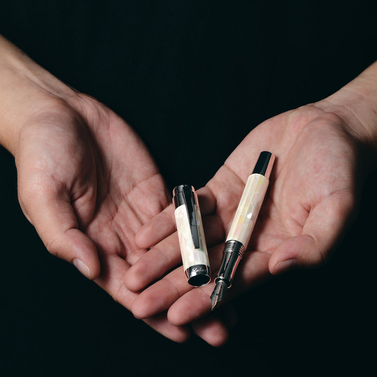 Laban Mother of Pearl Fountain Pen detail