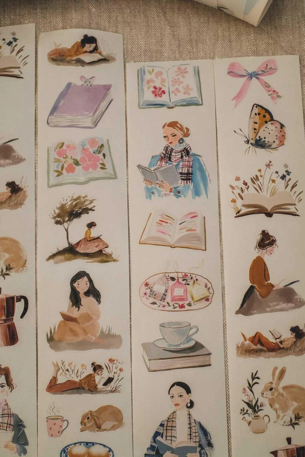 Well Read Girls 6cm wide glossy 3D kiss-cut Washi Tape
